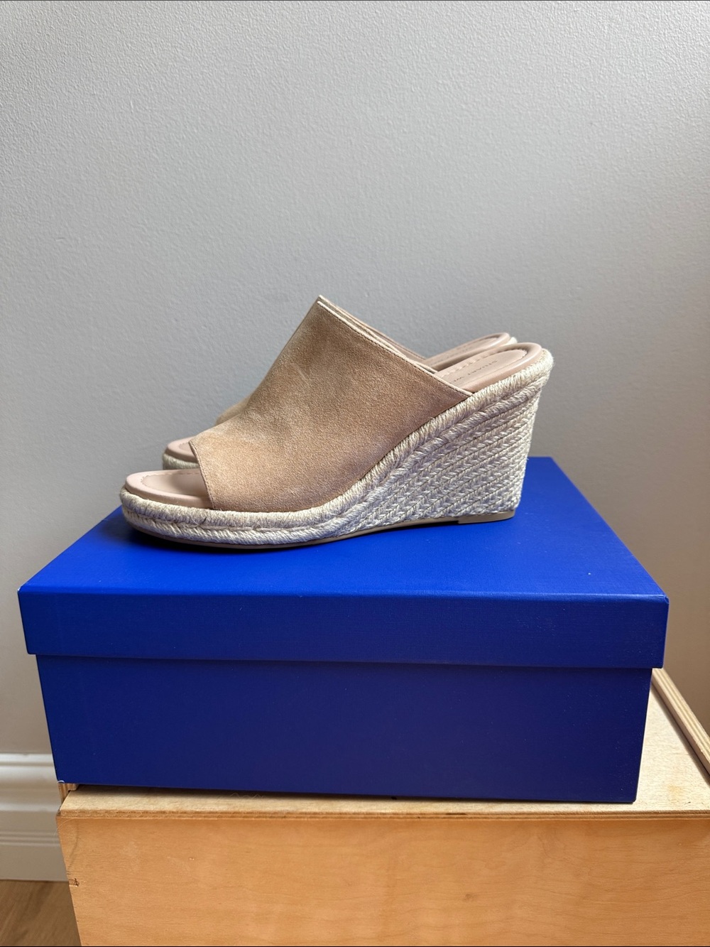 Stuart Weitzman Beige Suede Espadrille Wedge Slides - Picture 3 of 6